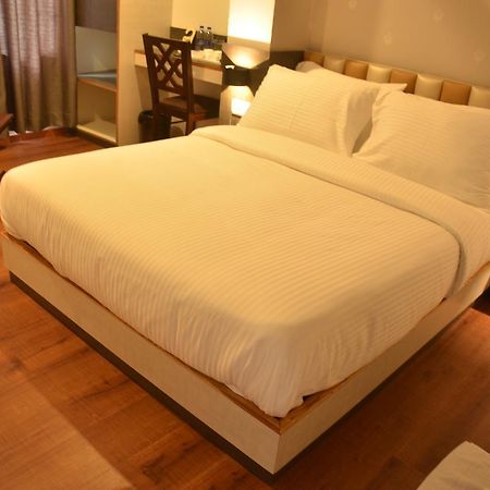 Hotel Aura シロン エクステリア 写真