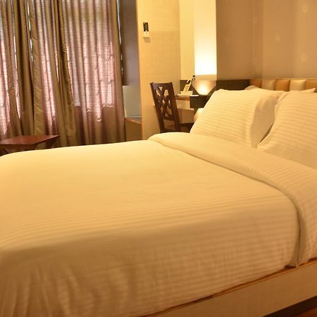Hotel Aura シロン エクステリア 写真